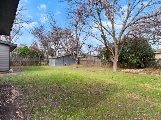 3104 Binyon Street, Fort Worth, TX 76133