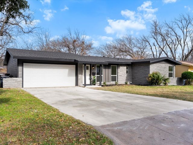 3104 Binyon Street, Fort Worth, TX 76133