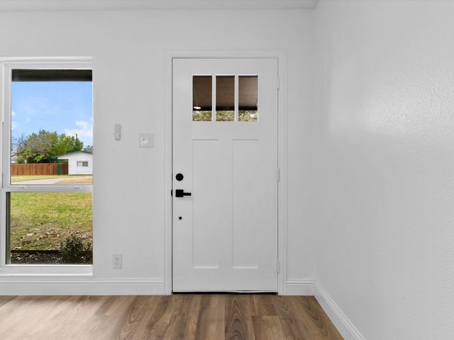 3104 Binyon Street, Fort Worth, TX 76133