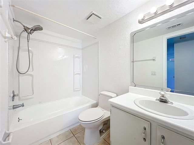 639 SAINT JOHNS COURT 639, Winter Park, FL 32792
