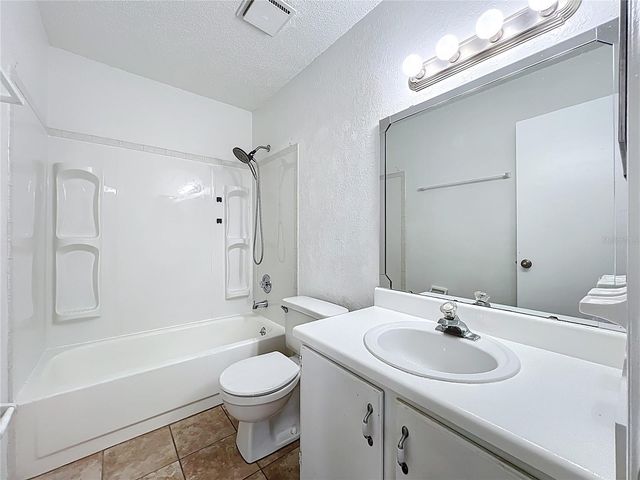 639 SAINT JOHNS COURT 639, Winter Park, FL 32792