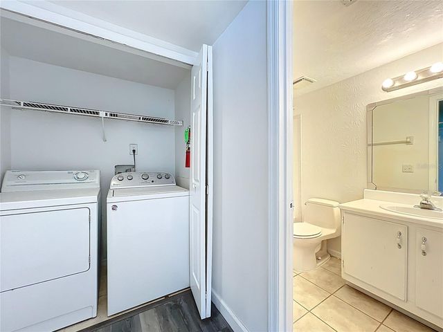 639 SAINT JOHNS COURT 639, Winter Park, FL 32792