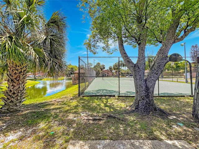 639 SAINT JOHNS COURT 639, Winter Park, FL 32792