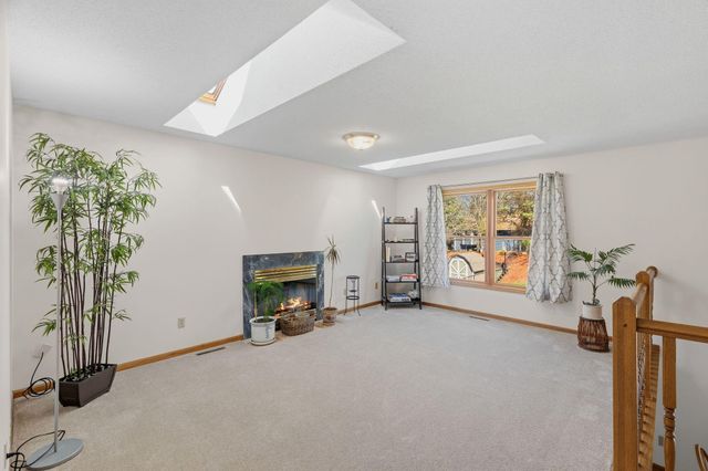 699 Calvin Court, Eagan, MN 55123