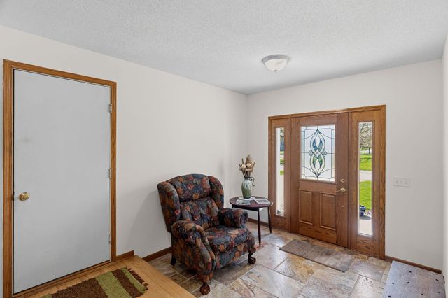 699 Calvin Court, Eagan, MN 55123