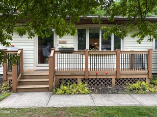 15 Birchwood Drive, Halfmoon, NY 12065