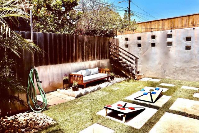 1034 3rd Street, Encinitas, CA 92024