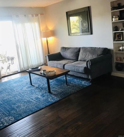 1034 3rd Street, Encinitas, CA 92024