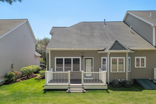 17 Indian Woods Way 17, Canton, MA 02021