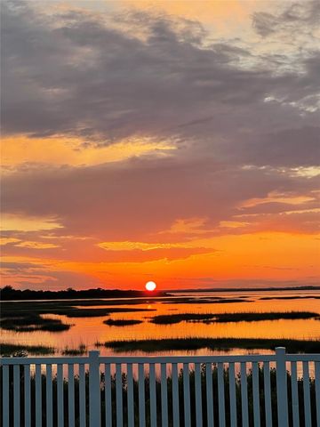 5106 Allen Cay Drive, Texas City, TX 77590