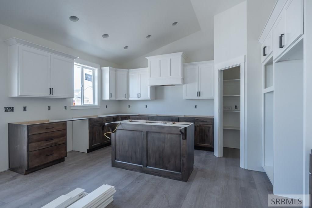 Image 5 of property listing at 750 Boxwood Drive, Idaho Falls, ID 83402