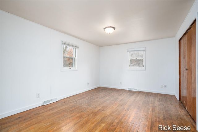 1711 Alden Nash Avenue, Lowell, MI 49331