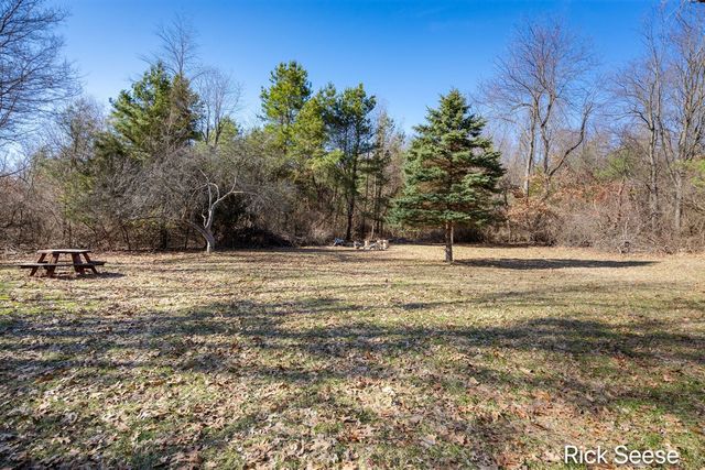 1711 Alden Nash Avenue, Lowell, MI 49331