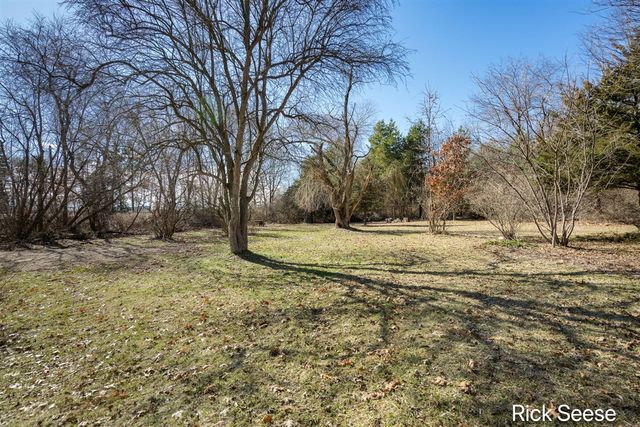 1711 Alden Nash Avenue, Lowell, MI 49331