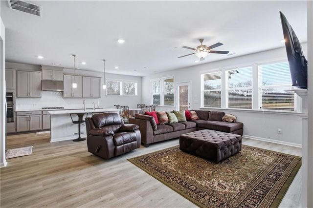 2131 Landsburg Way, Lawrenceville, GA 30043