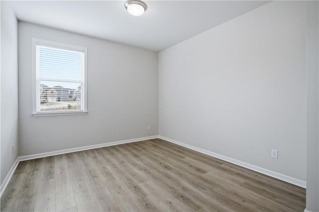 2131 Landsburg Way, Lawrenceville, GA 30043