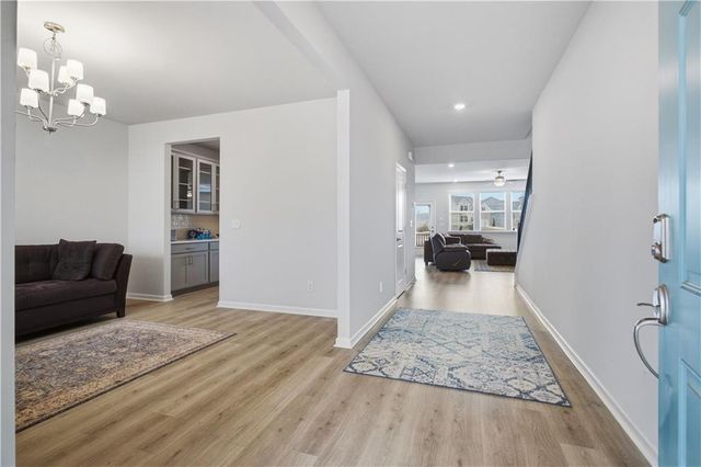 2131 Landsburg Way, Lawrenceville, GA 30043