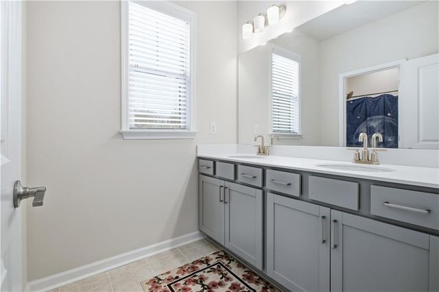 2131 Landsburg Way, Lawrenceville, GA 30043