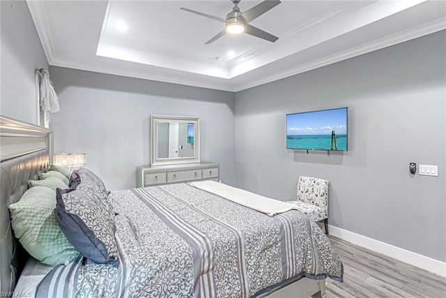 141 20th AVE NW, Naples, FL 34120