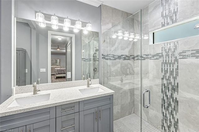 141 20th AVE NW, Naples, FL 34120