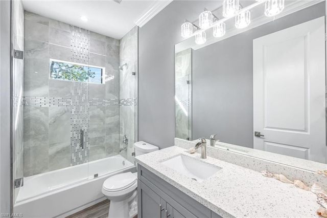 141 20th AVE NW, Naples, FL 34120