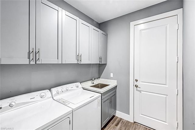 141 20th AVE NW, Naples, FL 34120