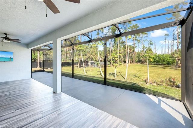 141 20th AVE NW, Naples, FL 34120