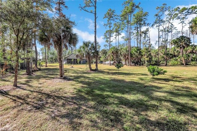 141 20th AVE NW, Naples, FL 34120