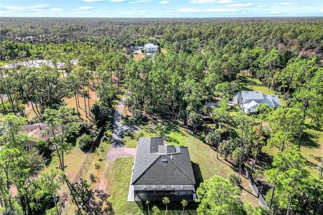 141 20th AVE NW, Naples, FL 34120