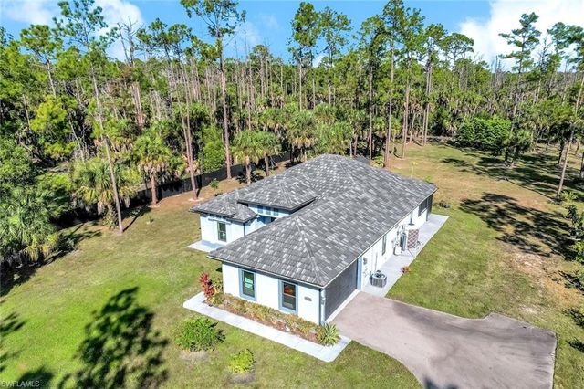 141 20th AVE NW, Naples, FL 34120