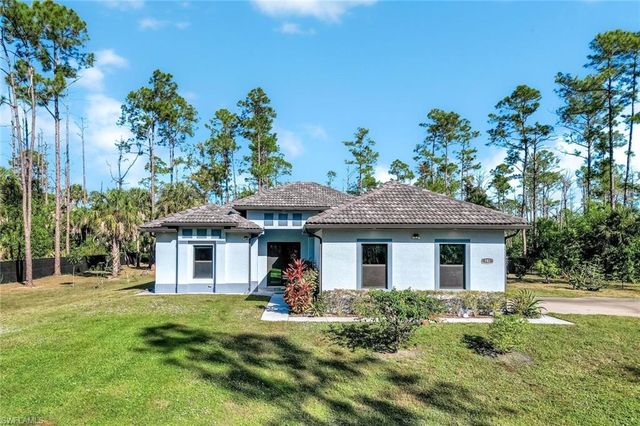 141 20th AVE NW, Naples, FL 34120