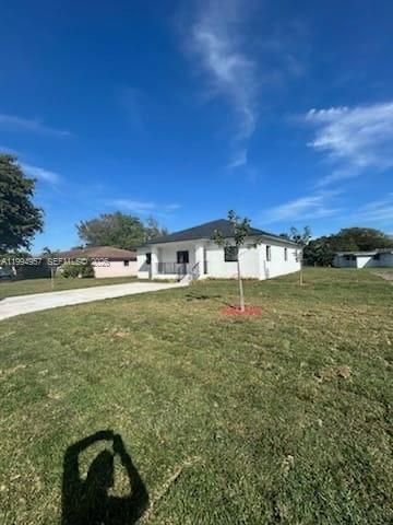 1468 NW 100th St, Miami, FL 33147