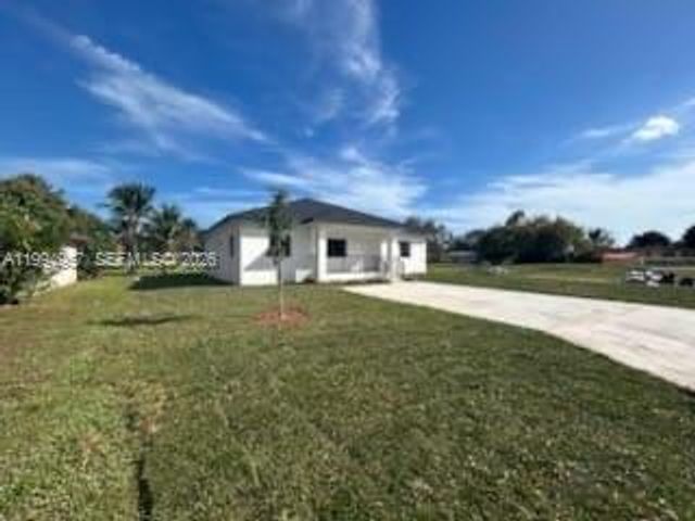 1468 NW 100th St, Miami, FL 33147