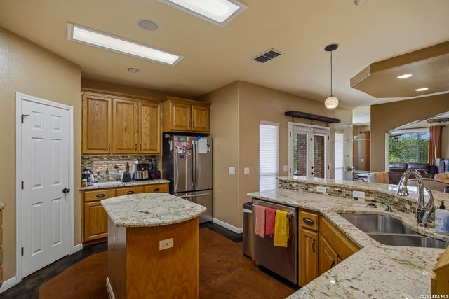 9007 Powhatan, San Antonio, TX 78230