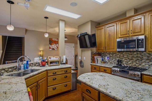 9007 Powhatan, San Antonio, TX 78230