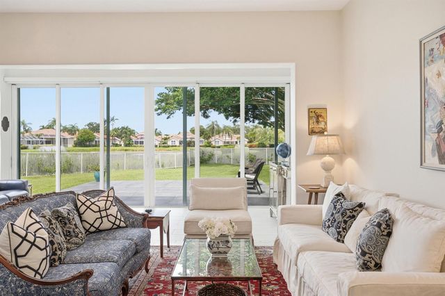 740 Pinehurst Way, Palm Beach Gardens, FL 33418