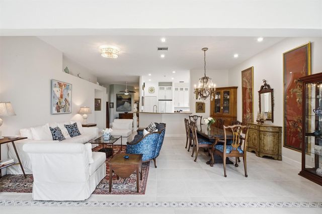 740 Pinehurst Way, Palm Beach Gardens, FL 33418