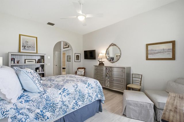 740 Pinehurst Way, Palm Beach Gardens, FL 33418