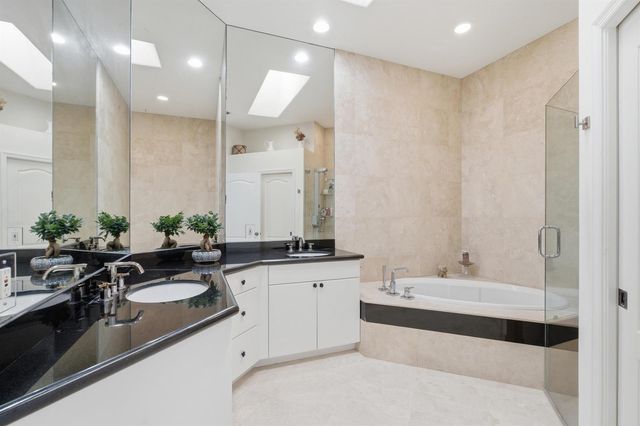 740 Pinehurst Way, Palm Beach Gardens, FL 33418