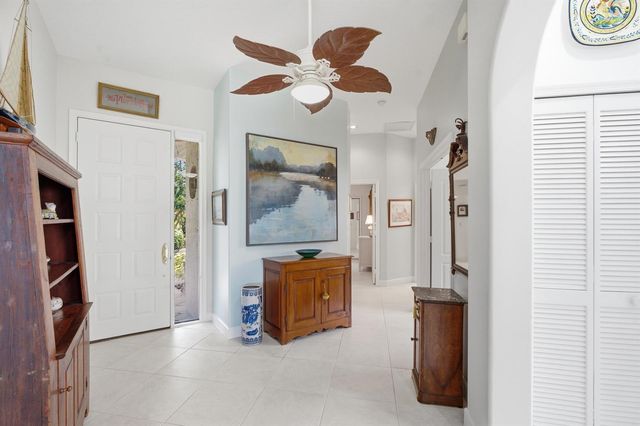 740 Pinehurst Way, Palm Beach Gardens, FL 33418