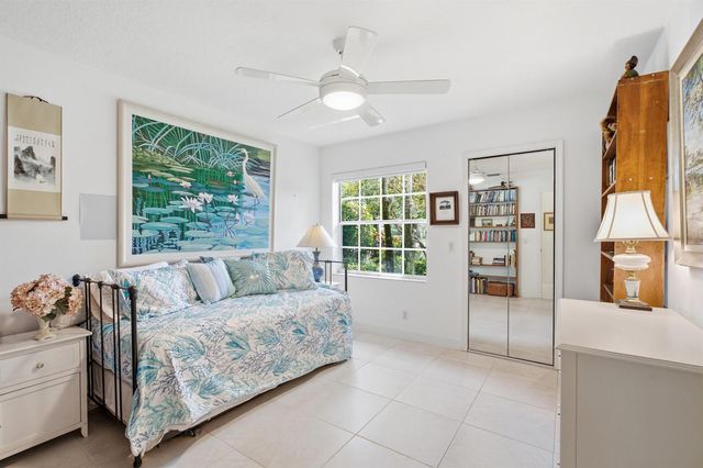 740 Pinehurst Way, Palm Beach Gardens, FL 33418