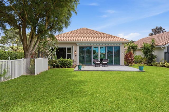 740 Pinehurst Way, Palm Beach Gardens, FL 33418