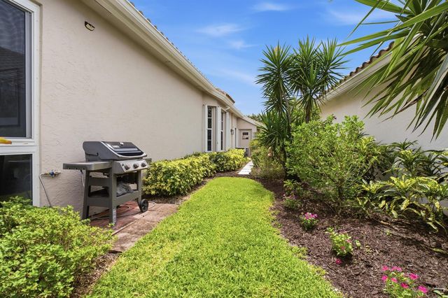 740 Pinehurst Way, Palm Beach Gardens, FL 33418