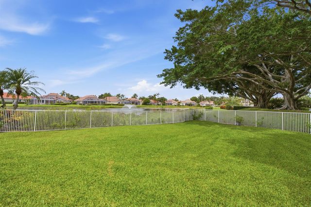 740 Pinehurst Way, Palm Beach Gardens, FL 33418