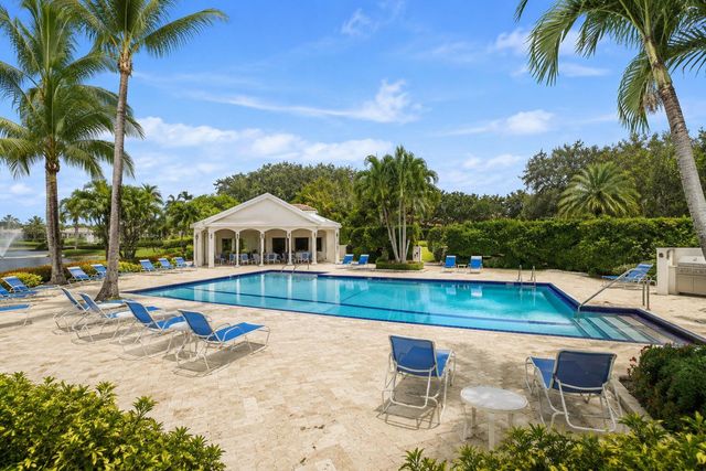740 Pinehurst Way, Palm Beach Gardens, FL 33418