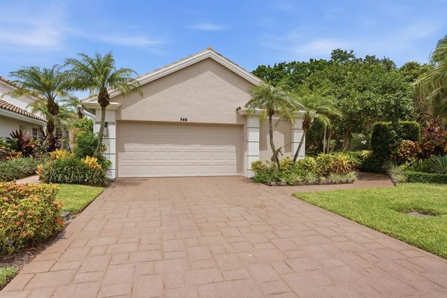 740 Pinehurst Way, Palm Beach Gardens, FL 33418