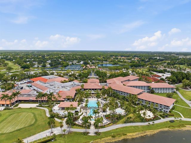 740 Pinehurst Way, Palm Beach Gardens, FL 33418