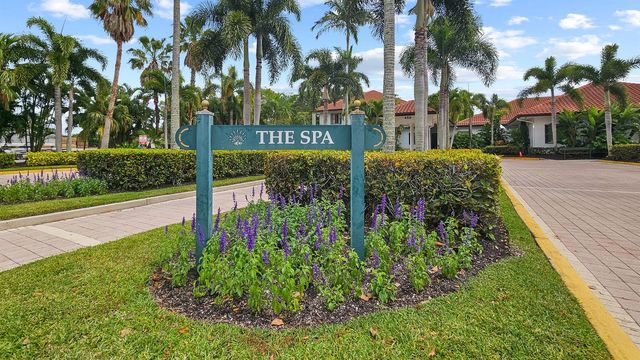 740 Pinehurst Way, Palm Beach Gardens, FL 33418