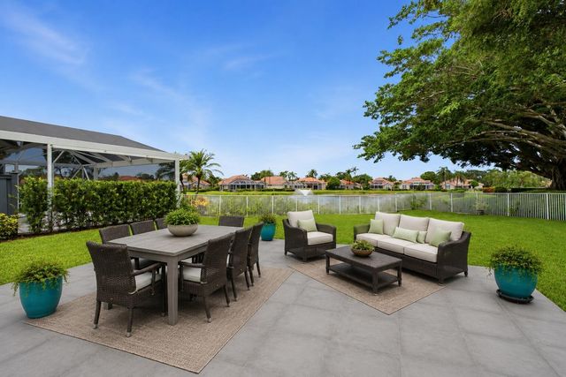 740 Pinehurst Way, Palm Beach Gardens, FL 33418