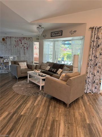 9968 Ortega LN, Bonita Springs, FL 34135